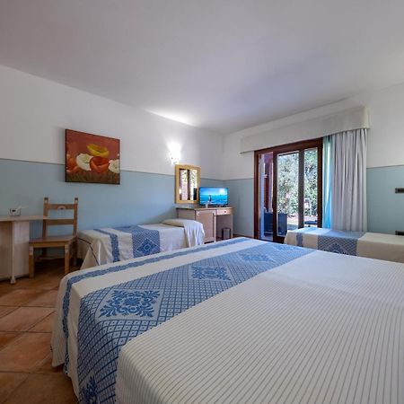Hotel Luci Del Faro Calasetta Eksteriør bilde