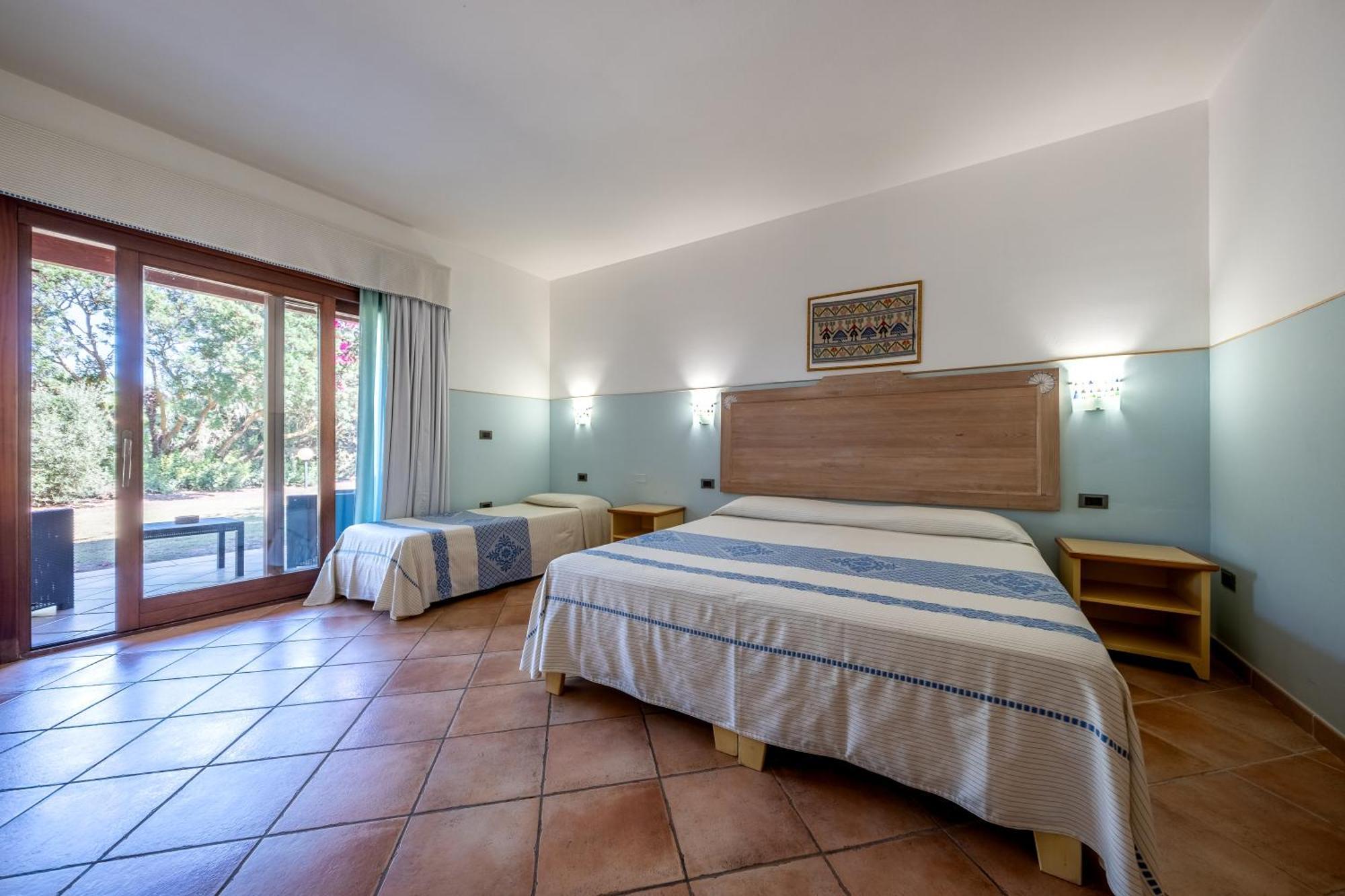 Hotel Luci Del Faro Calasetta Eksteriør bilde