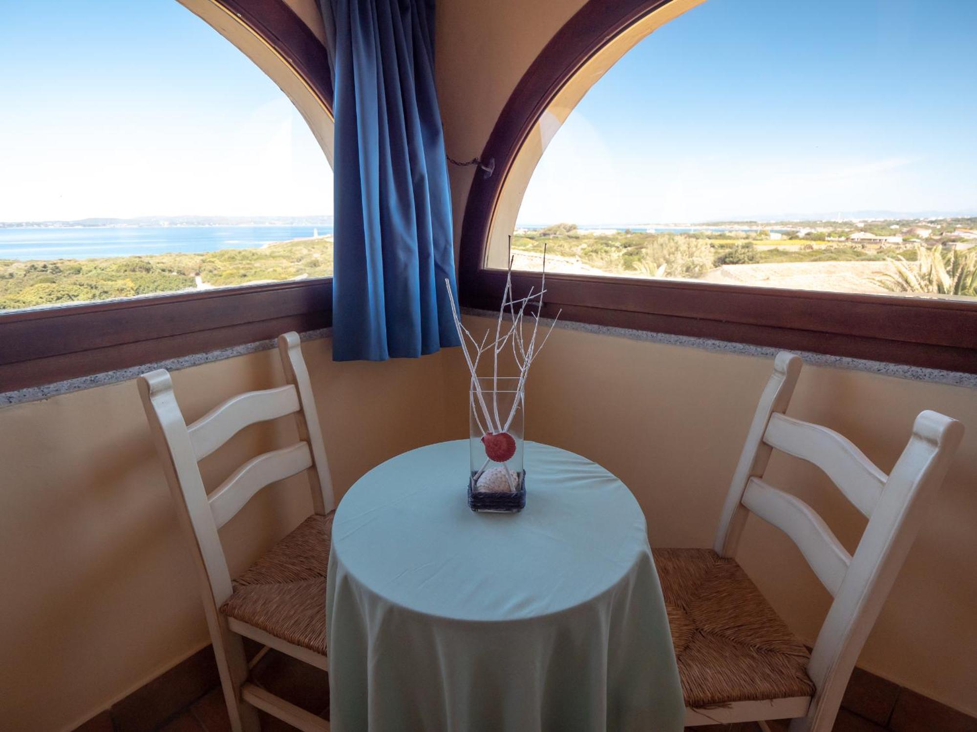 Hotel Luci Del Faro Calasetta Eksteriør bilde