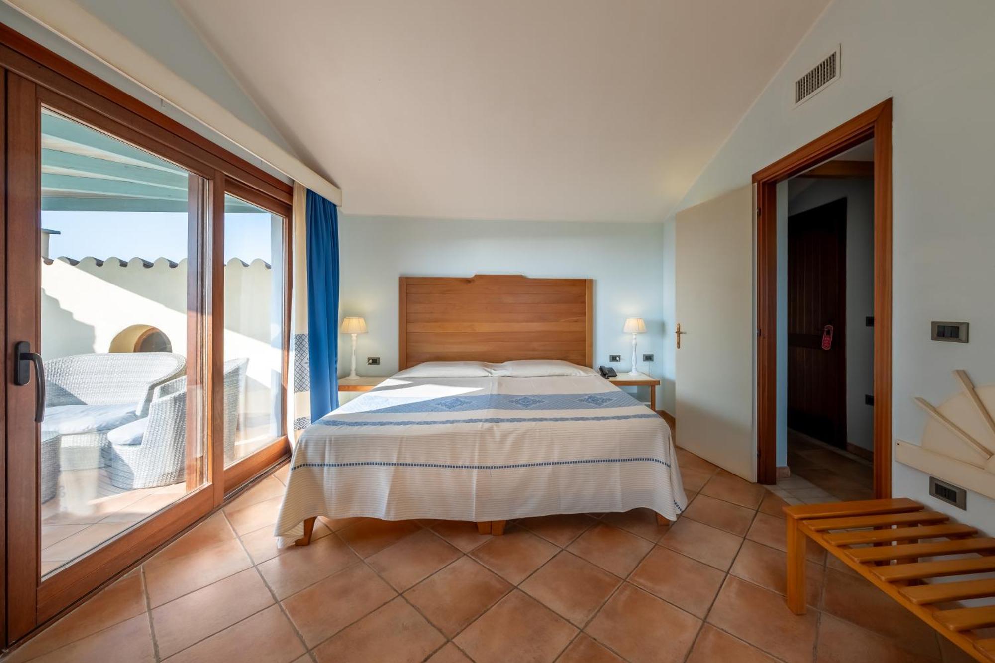 Hotel Luci Del Faro Calasetta Eksteriør bilde